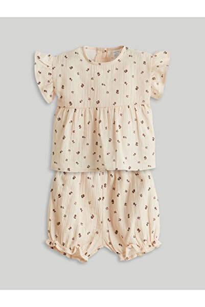 LC Waikiki I Floral Muslin Baby Girl Blouse and Shorts 2-Piece Set from Freez...