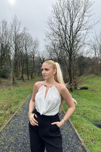 lizge giyim Accessory-Detailled Dgj Yaka Bluz