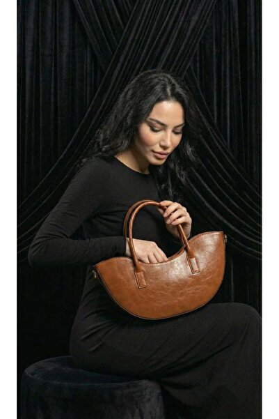 Fiori حقيبة كتف نسائية من الجلد الصناعي