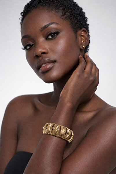 Marca Accessories Örgü Dokulu Gold Çelik Kelepçe Bilezik – Işıltılı ve Zarif ...