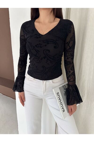 Mouillé V Yaka İçi Astarlı İspanyol Kol Dantel Desenli Transparan Bluz