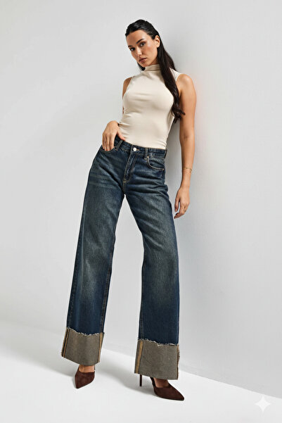 it's basic Kadın T.Kot Rengi 2s6-8 Straight Fit Yüksek Bel Paça Detaylı Denim...