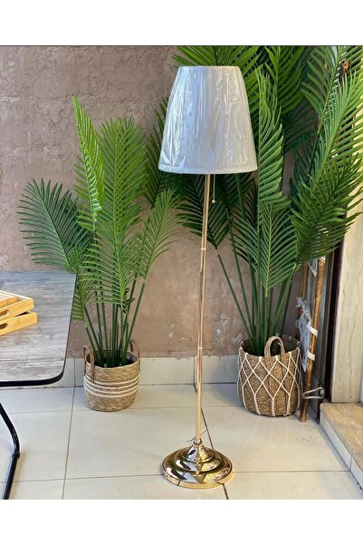 HomeNew أبجورة أرضية كلاسيكية بلمسة ذهبية فاخرة ( أضف الجمال لمنزلك ✨)