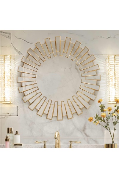 HOMEND The golden "sunbeams" mirror – a royal touch to adorn your home's walls