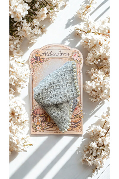 Home Pearl Detailed Tweed Buckle