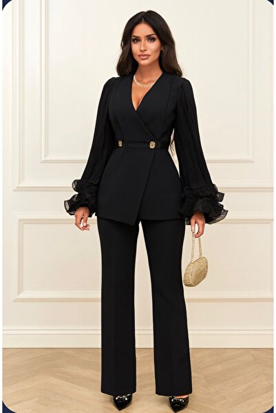 Divin store Elegant outfit with black jacket and pleated organza sleeves and ...