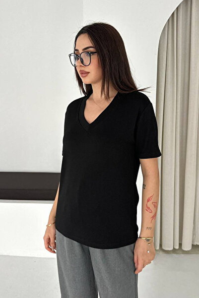 Noa&Noa تي شيرت بأكمام قصيرة وياقة على شكل حرف V - أساسي