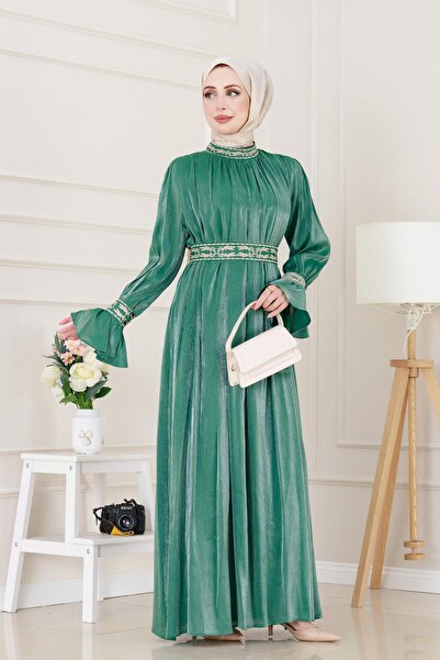 Sevitli Evening Dress with Flounce Sleeves and Embroidery Detail - Emerald Green