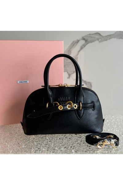 GENERAL Stylish, high-quality handbag - the most requested