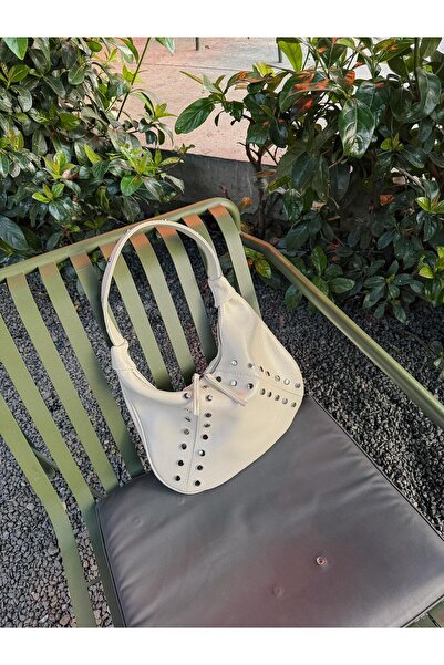 EBROU Stradi Metal Staple Accessory Detailed Hand and Shoulder Bag Cream