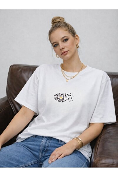 Risely Co Your Heart Women's Oversize T-Shirt
