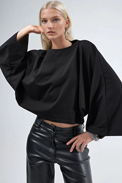 Hiccup Μπλούζα BUSEM με άνετη εφαρμογή και λαιμόκοψη καγιάκ