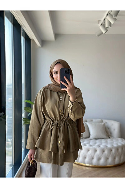 NovaCase قميص نسائي من القماش الفاخر بتفاصيل أزرار على الخصر وتفاصيل تونيل عل...