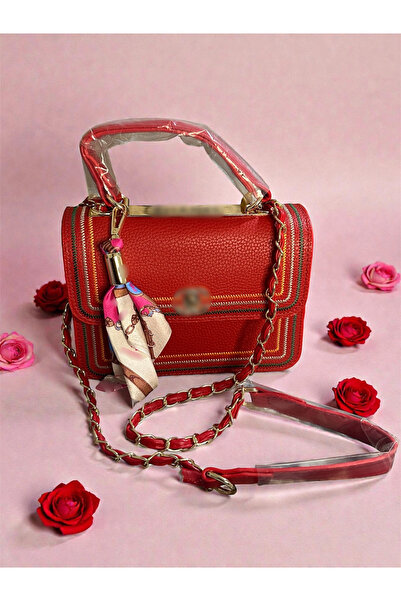 ÇANTA Kırmızı Kapitone Zincirli El Ve Omuz Çantası