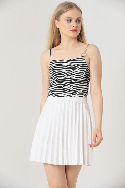 Caddebostan Moda Zebra Patterned Crop Blouse with Chain Strap Detail