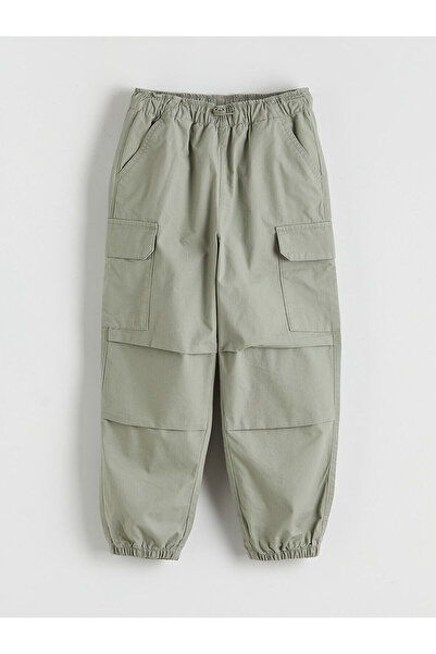 LC Waikiki Pantaloni pentru băieți LCW KidsYeşil cu talie elastică și croială...