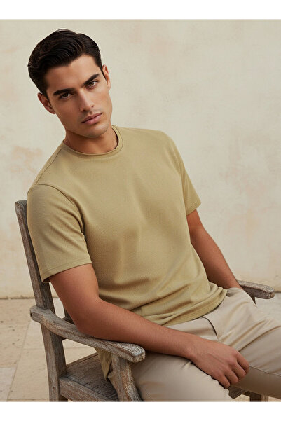 Iconic تيشيرت رجالي قصة ضيقة بقصة دائرية وأكمام قصيرة بنقشة الفشار