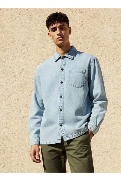 Lee Cooper Men Regular Fit Collared Long Sleeves Denim Shirt