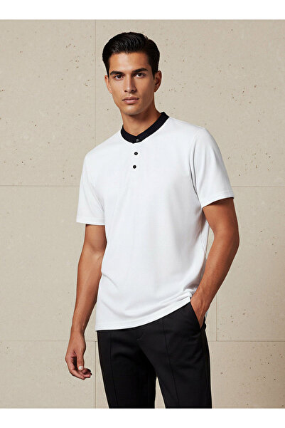 FAV Men Regular Fit Henley Neck Short Sleeves T-shirt