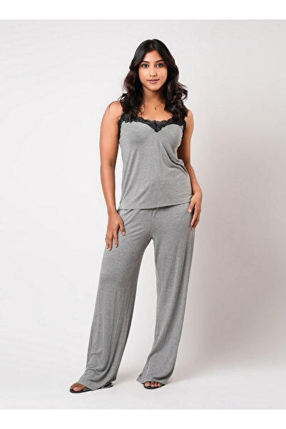 Aadaraya Pyjama Set Camisole Top & Pants