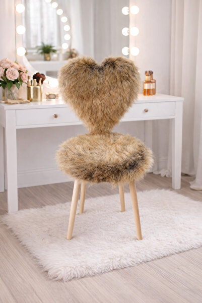 Ervona Tilki Tüyü Görünümlü Peluş Makyaj Sandalyesi Kalp Sırtlı Ahşap Ayaklı