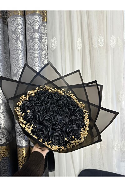 SATENCE STORE باقة من 19 وردة سوداء لا تذبل لونها