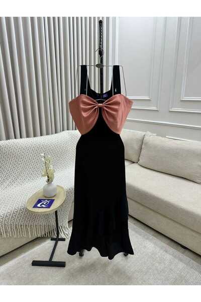 Angelinaa Maria's dress