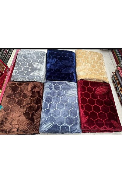 Generic 2 x 3 floor mat for outdoor trips and events, multi-patterned