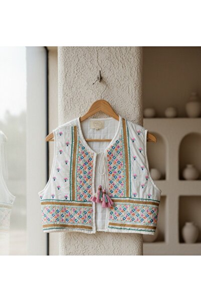 Yoncha El İşlemeli Bohem Yelek – Etnik Desenli, Pamuklu, Püskül Detaylı Kadın...