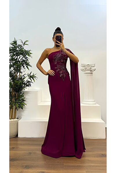 saher-alshrek Burgundy evening dress