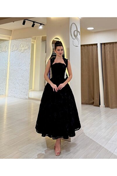 NASMA Shine in a Lace dress for Eid al-Fitr