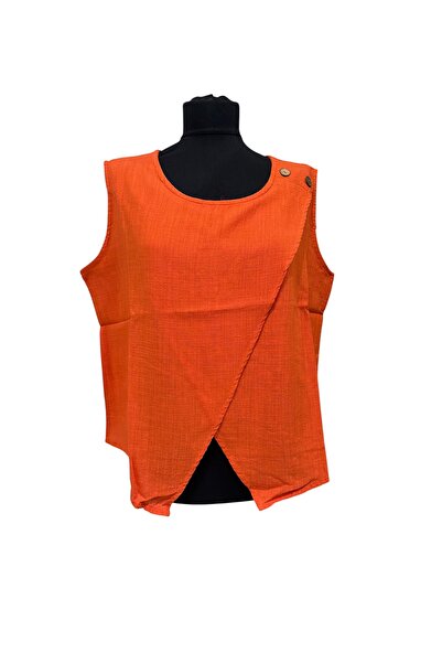 PHUTİ COLLECTION Asymmetric Cut Wooden Button Detail Bluz