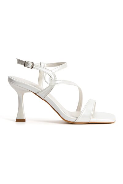 Satenora Aiko Square Toe Thin Heeled Shoes