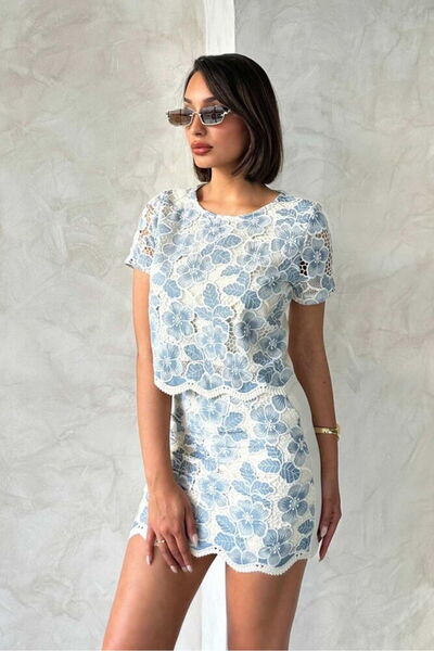 Caddebostan Moda Floral Lace Blouse Short Sleeve Crew Neck Stylish Crop Top