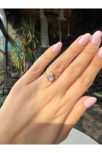 LUNEA Markiz Kesim Altın Rengi Tek Taş Yüzük