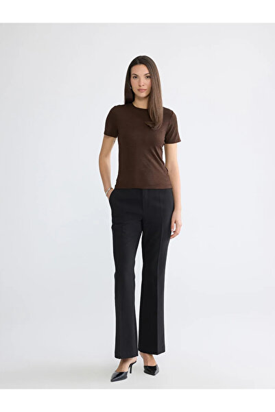 LC Waikiki Γυναικείο μπλουζάκι καφέ με λαιμόκοψη