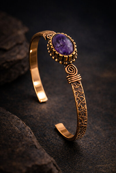 İyyaKee Women's Copper Bracelet with Large Natural Purple Amethyst Stone, Tex...