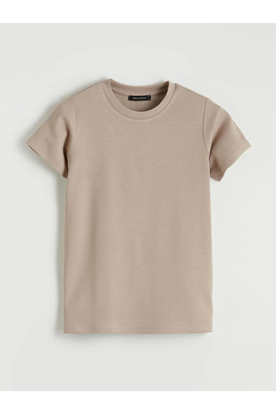 LC Waikiki Μπεζ γυναικείο μπλουζάκι με λαιμόκοψη ποδηλάτου και απαλή υφή