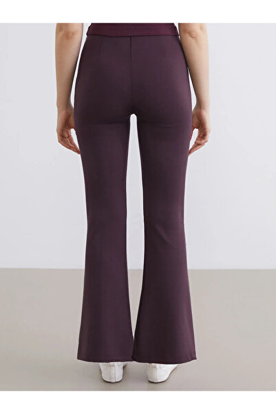 LC Waikiki Γυναικείο παντελόνι με ισπανικό τελείωμα, σε στενή γραμμή, χρώμα μ...