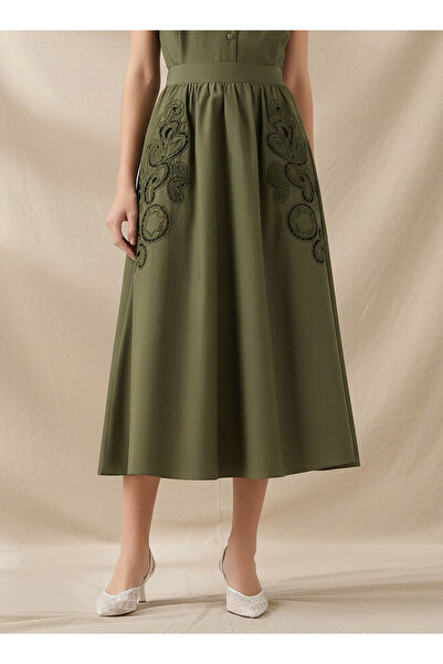 2Xtremz تنورة قطن متوسطة الطول تنورة بقصة الجرس مع حشوات من دانتيل