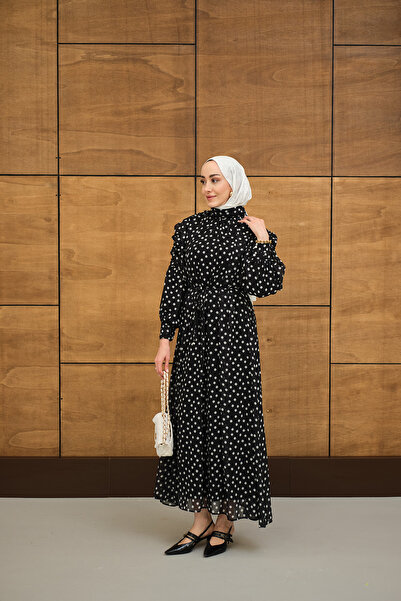 LOCCO Kadın Kolları Büzgülü Bel Bağlamalı Puantiyeli Elbise Siyah