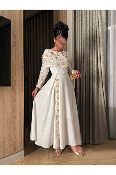 salsa-dresses Soft white dress with computer embroidery