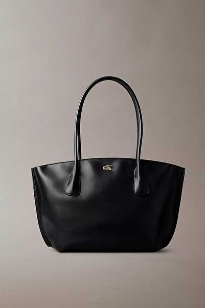Calvin Klein Kadın Ck Medium Dome Tote Omuz Çantası - Siyah