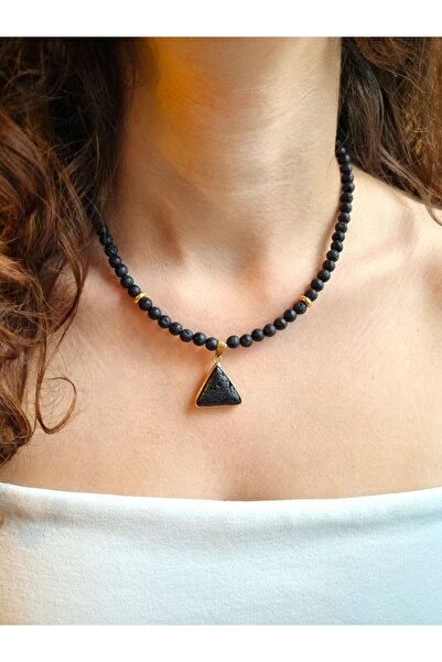 NEMOR STUDIO قلادة من الحجر الطبيعي لاف ستون |   شكل مثلث قوي