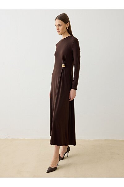 Refka Φόρεμα χιτζάμπ με λεπτομέρεια από ύφασμα με υφή άμμου και λεπτομέρεια α...