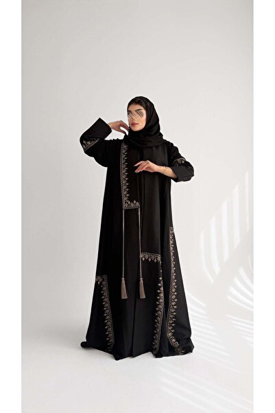 AYA MWT1031 - Black abaya with front embroidery and a tassel