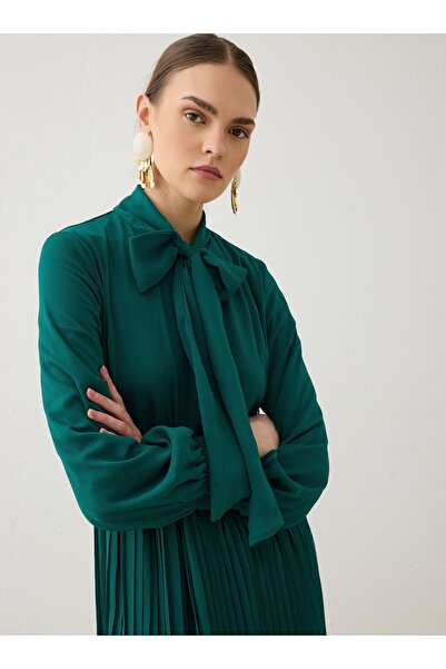 Refka Chiffon Fabric Hijab Dress with Tie-Back Detail at the Collar - Emerald...