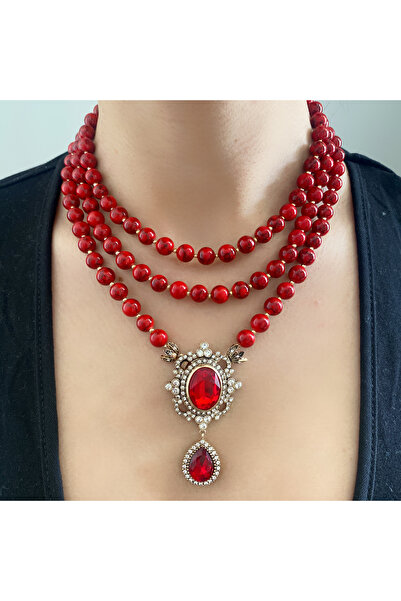 Takkı by Handan Kuvars taşı ve elmas montür tasarım kolye.