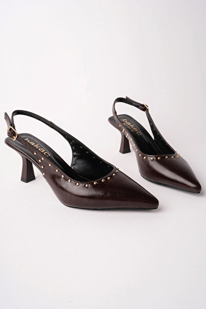 bakacstore Pantofi cu toc pentru femei, maro, cu detalii cu ținte și vârf asc...
