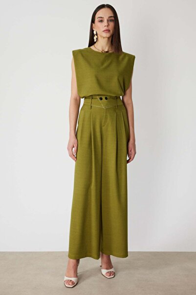 Belted Waist Pleated Pants